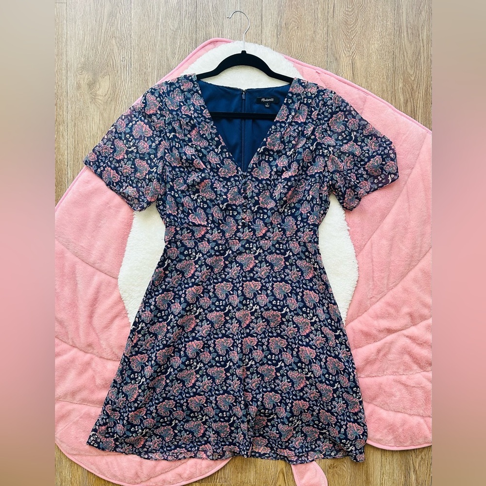 Madewell Orchid Flutter Sleeve Dress in Fan Floral Mix Size 4